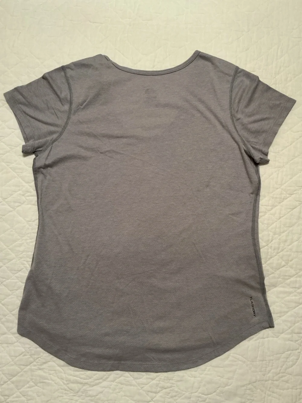 The North Face FlashDry Women’s M Short Sleeve Scoop Neck Tee, Gray T-shirt - Picture 4 of 8